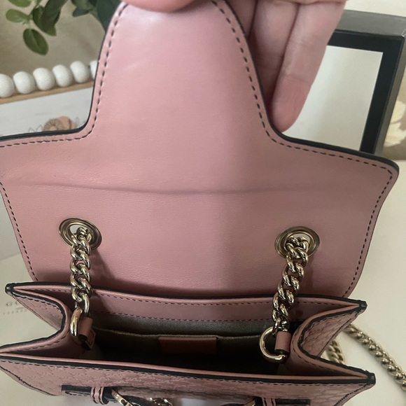 Gucci Mini Emily Microguccissima Leather Blush Pink Crossbody Bag - Picture 6 of 14